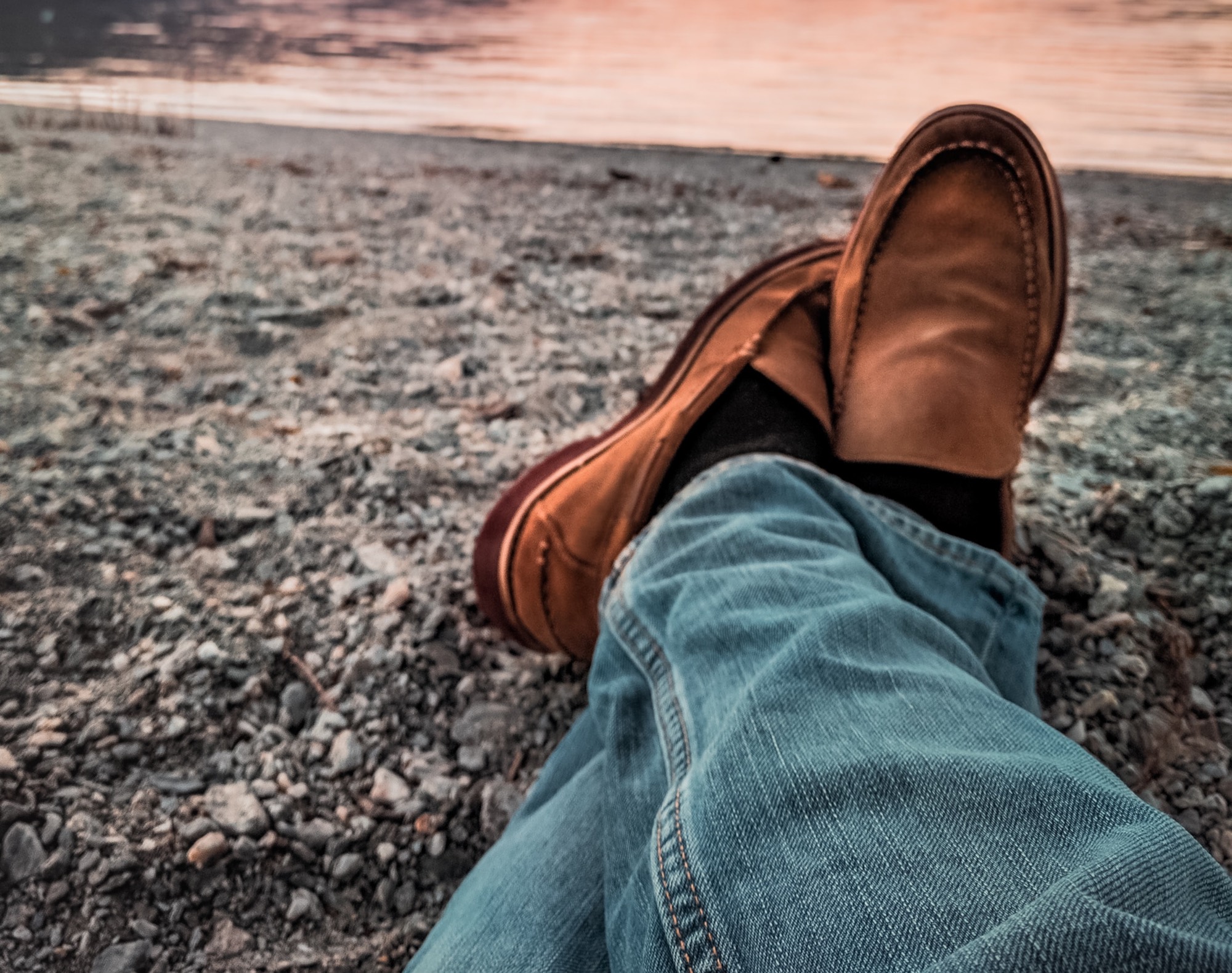 how-to-wear-brown-shoes-with-a-black-suit-fashionfests