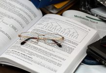 Choosing the Perfect Eyeglasses for Your Face Shape men's eyeglasses